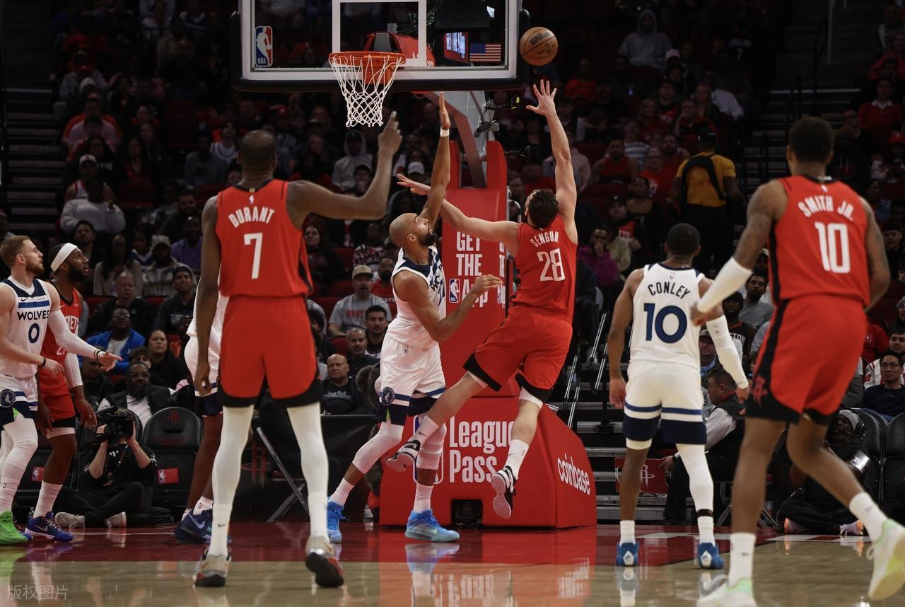 如意体育赛事-彻底抡冒烟！杜兰特狂砍39+4+7！硬刚戈贝尔，申京25+14六犯毕业