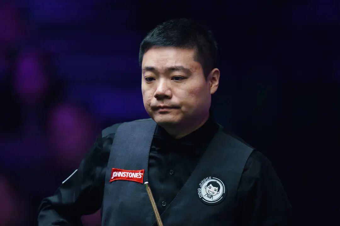 奇怪的默契增加了!斯诺克大师赛首轮比分全是6-2。三名中国选手闯入八强