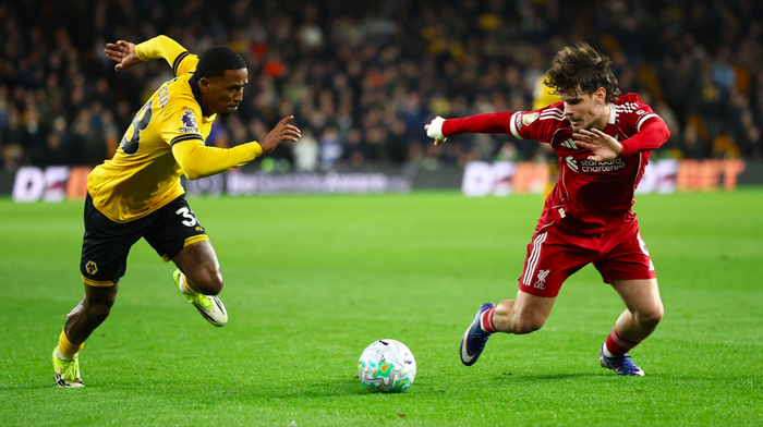 ruyi sports-2-1神剧情 超级冷门诞生:全场仅4射 垫底队94分钟绝杀10.4亿豪门|利物浦|狼队|射门|阿斯顿维拉|西汉姆联_新浪体育_新浪新闻