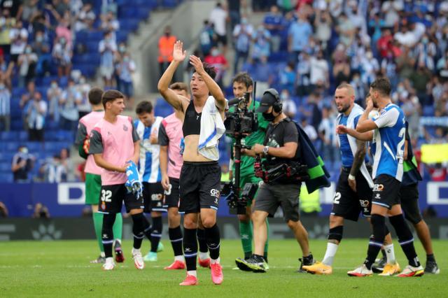 1633307299348005901.jpg 如意体育app-赢得比赛更赢得尊重!西班牙人“做自己”实现正名