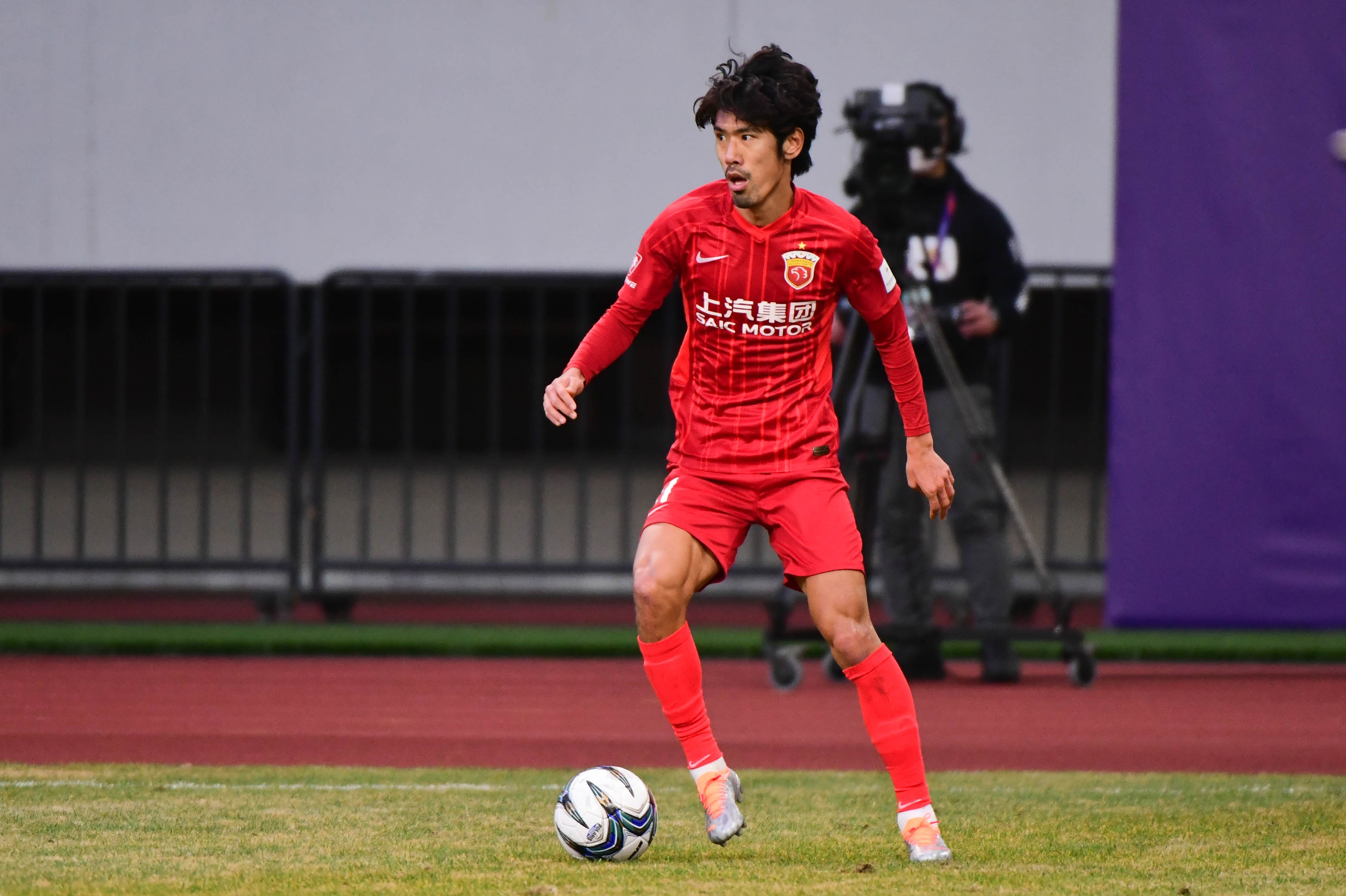 如意体育app-吕文君谈退役:真要踢也还能踢,但海港愿在青训岗位培养年轻教练