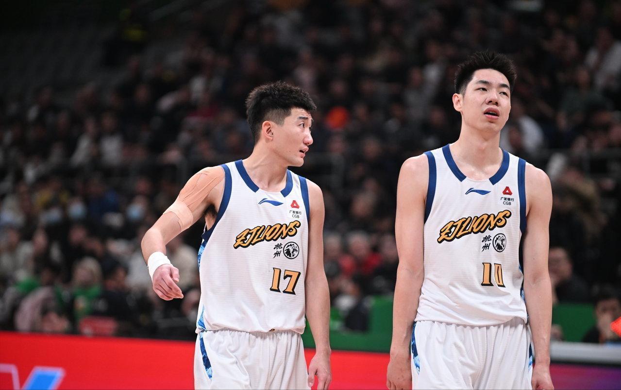 如意体育app-得不偿失!北控23分输广厦,朱松玮反击摔到腰,胡金秋狂砍22+7