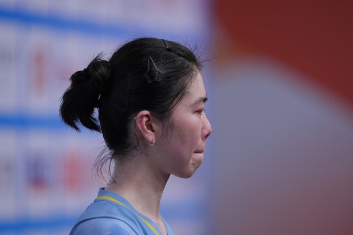 如意体育-高昉洁宣布退役，长文告别羽毛球生涯|中国羽毛球队|地胶|球拍|冠军|队员_新浪体育_新浪新闻